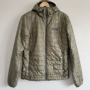 Patagonia Men's Sage Green Nano Puffer Jacket